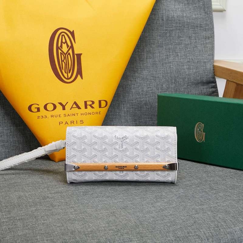 MV – GYO Bags – 1416