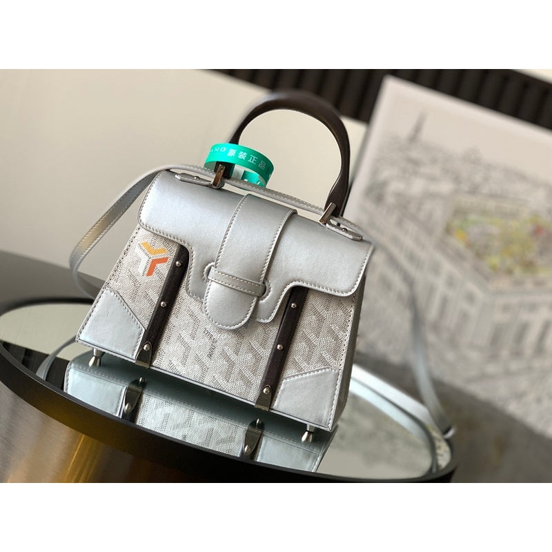 MV – GYO Bags – 541