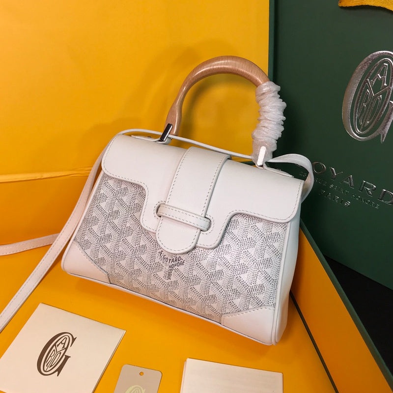 MV – GYO Bags – 827