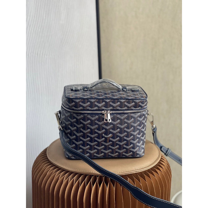 MV – GYO Bags – 830