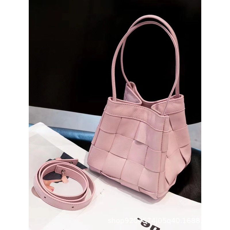 2024 Niche Leather Woven Bag New Basket Crossbody Bag Senior Shoulder Handbag – Lady Bag and Brand Women Bag price