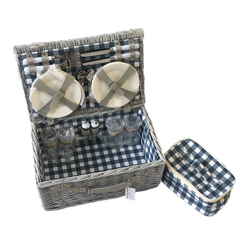 Amazon Hot Sells Handmade Natural Willow Wicker Picnic Basket Bag Set 4 Persons Antique Cheap Lunch Bags – Backpack and Lunch Bag price