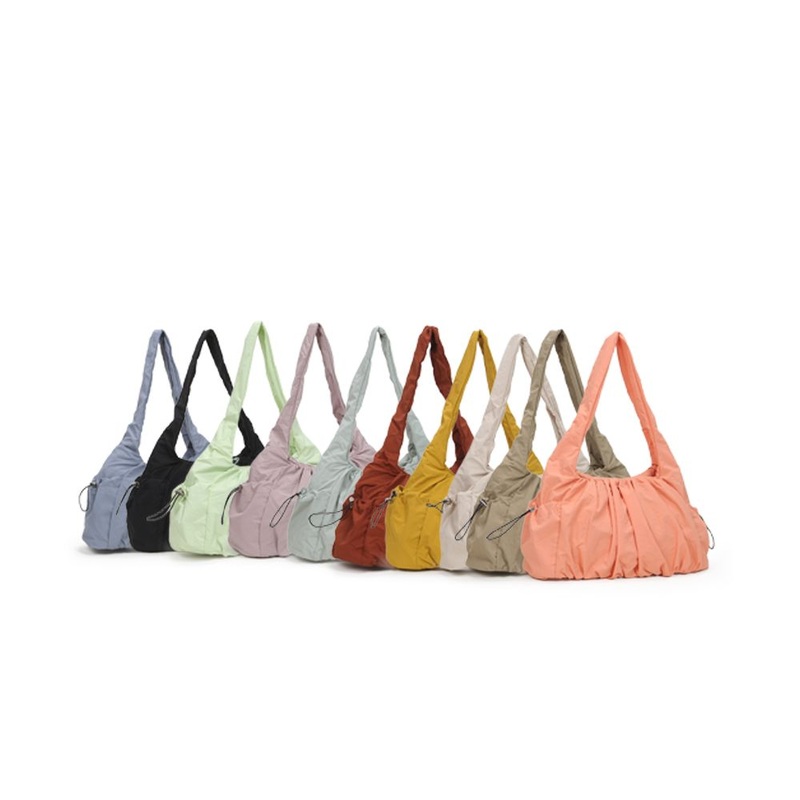 Cloud Pleated Versatile Casual Sports One-Shoulder Underarm Messenger Bag Handbag – Bag and Shoulder Bag price