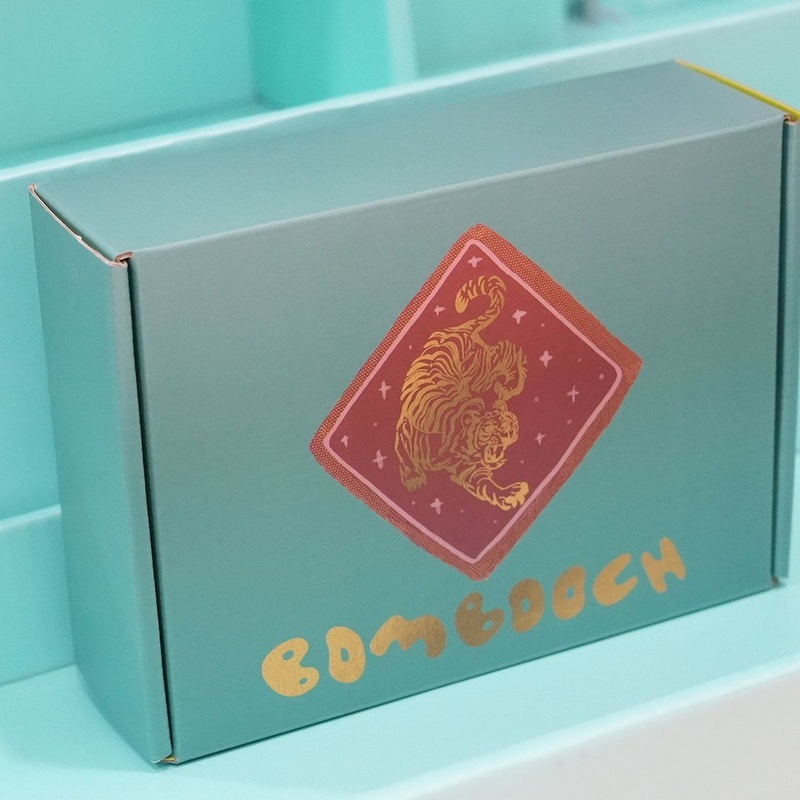 Custom Shipping Boxes Cheap Personalized Shipping Box Clothing with Full Color Printing – Shoe Box and Packaging Box price