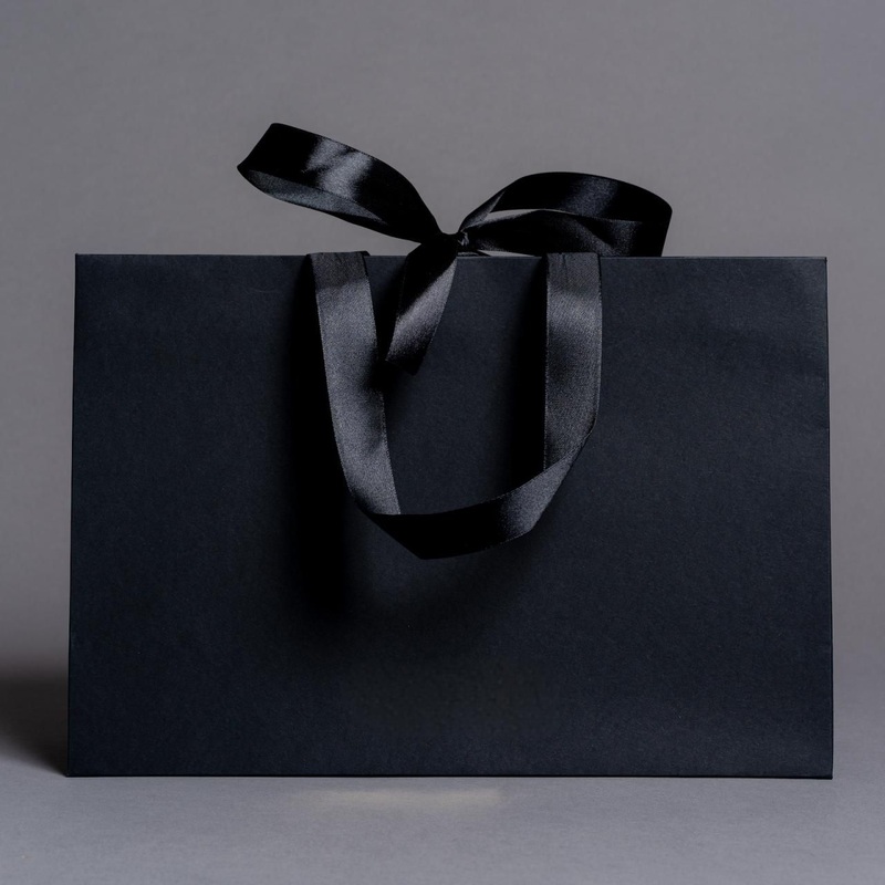 Recyclable Biodegradable Europe Shopping Clothing Bag Packaging Luxury Gift Paper Bags – Grade Paper Bags Kraft Paper Bag and Custom Clothing Bags price