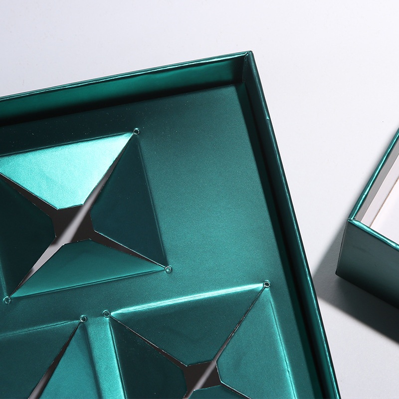 Custom Cardboard Packaging Gloding Paper Heaven and Earth Cover Gift Box – Cosmetics Box and Specialty Paper price