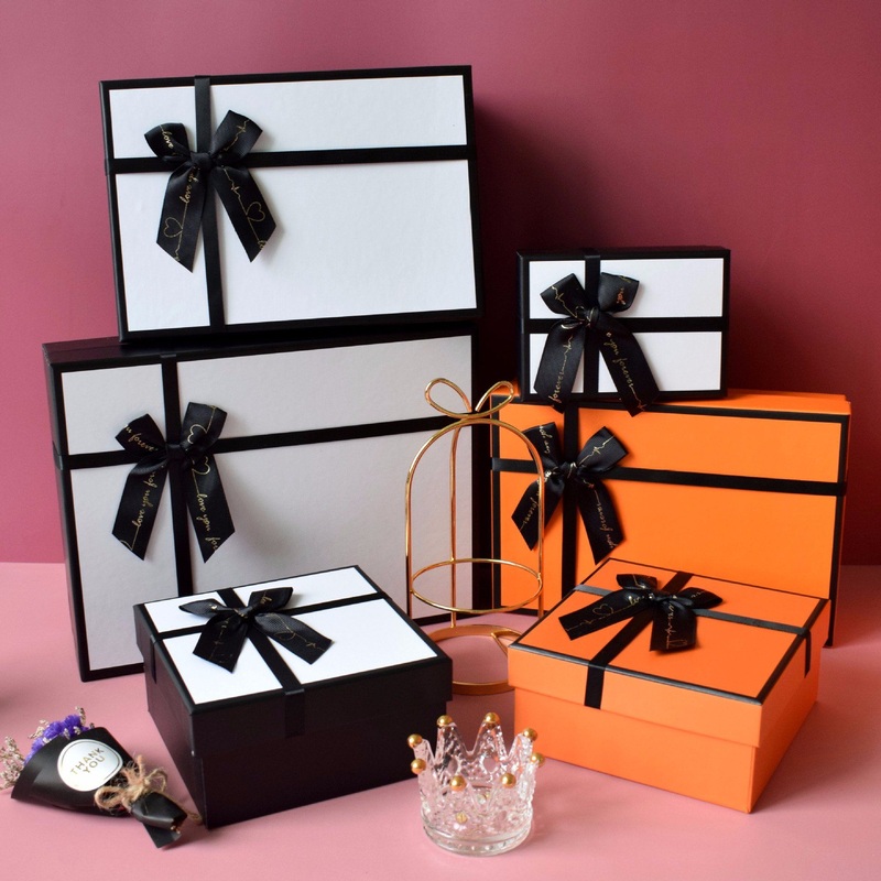 New Gift Packing Custom Logo Printed with Ribbon – Jewellery Box and Cardboard Box price